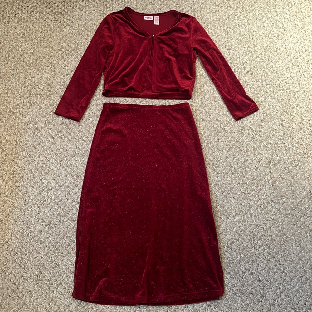 GLOBAL I.D. Sparkly Red Top and Skirt Set size M (10-12)